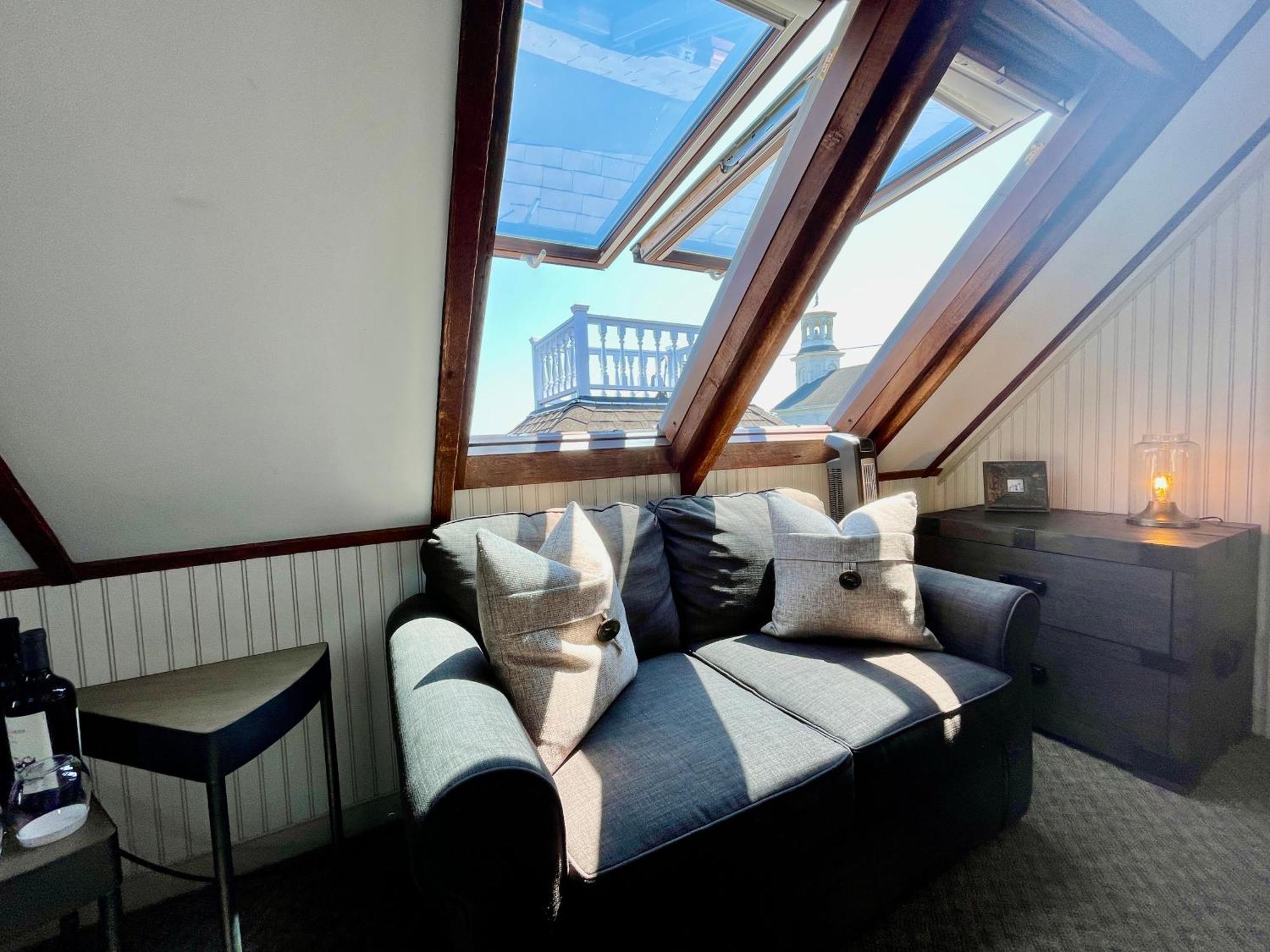 Gasthof White Porch