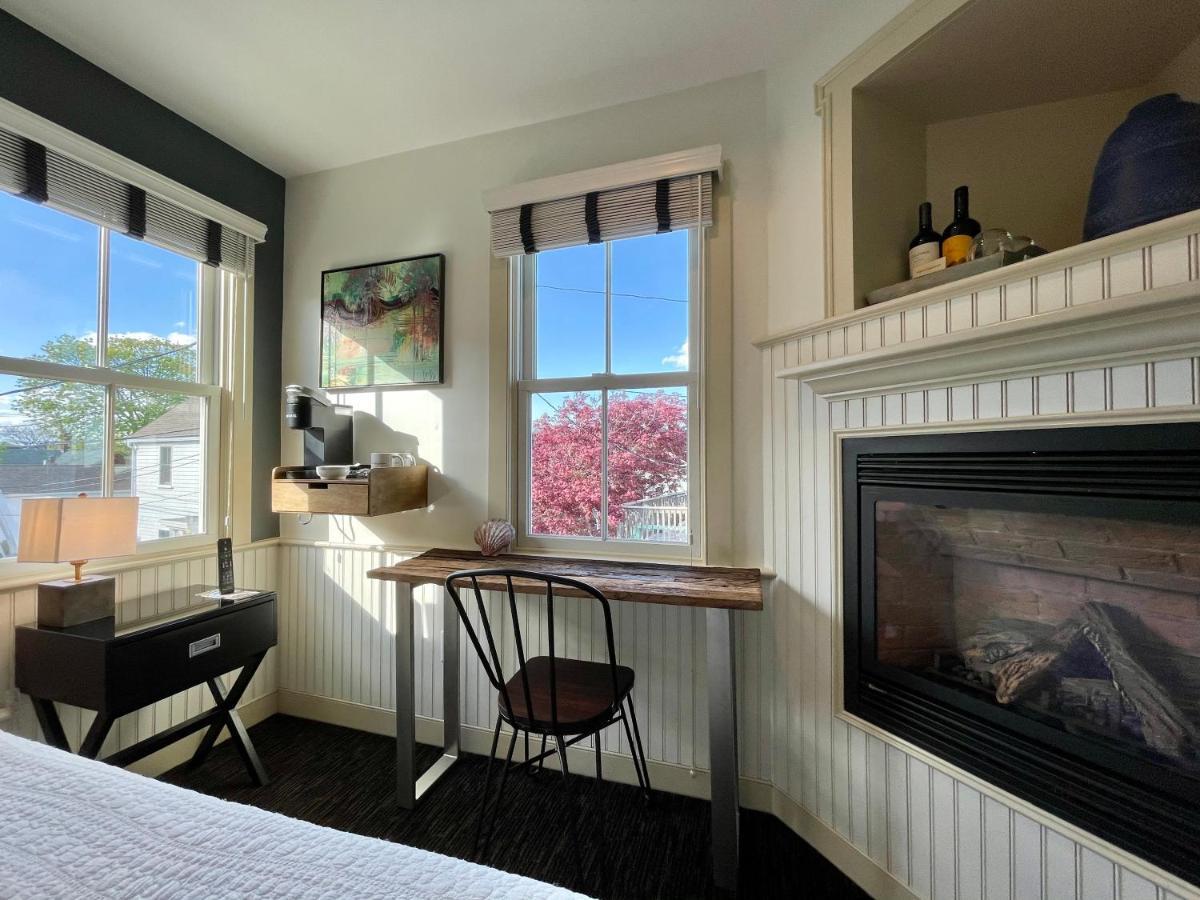 White Porch 4* Provincetown