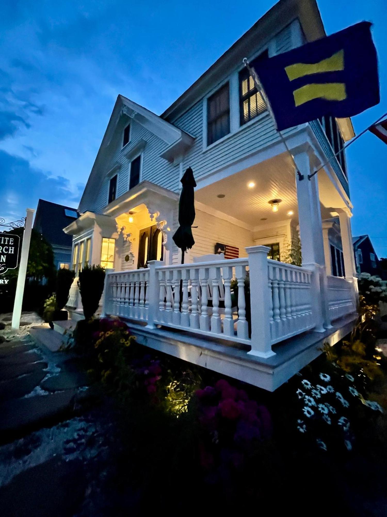 White Porch 4*